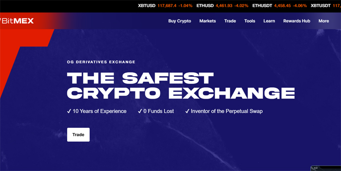 비트멕스 거래소 공식 홈페이지 메인 화면, 'The Safest Crypto Exchange' 문구와 거래 버튼 표시